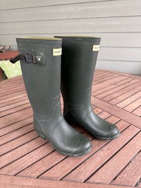 Hunter Olive Green Field Huntress Boot